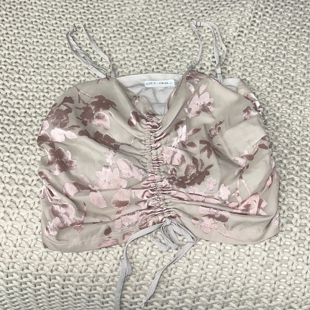 Floral top!!
